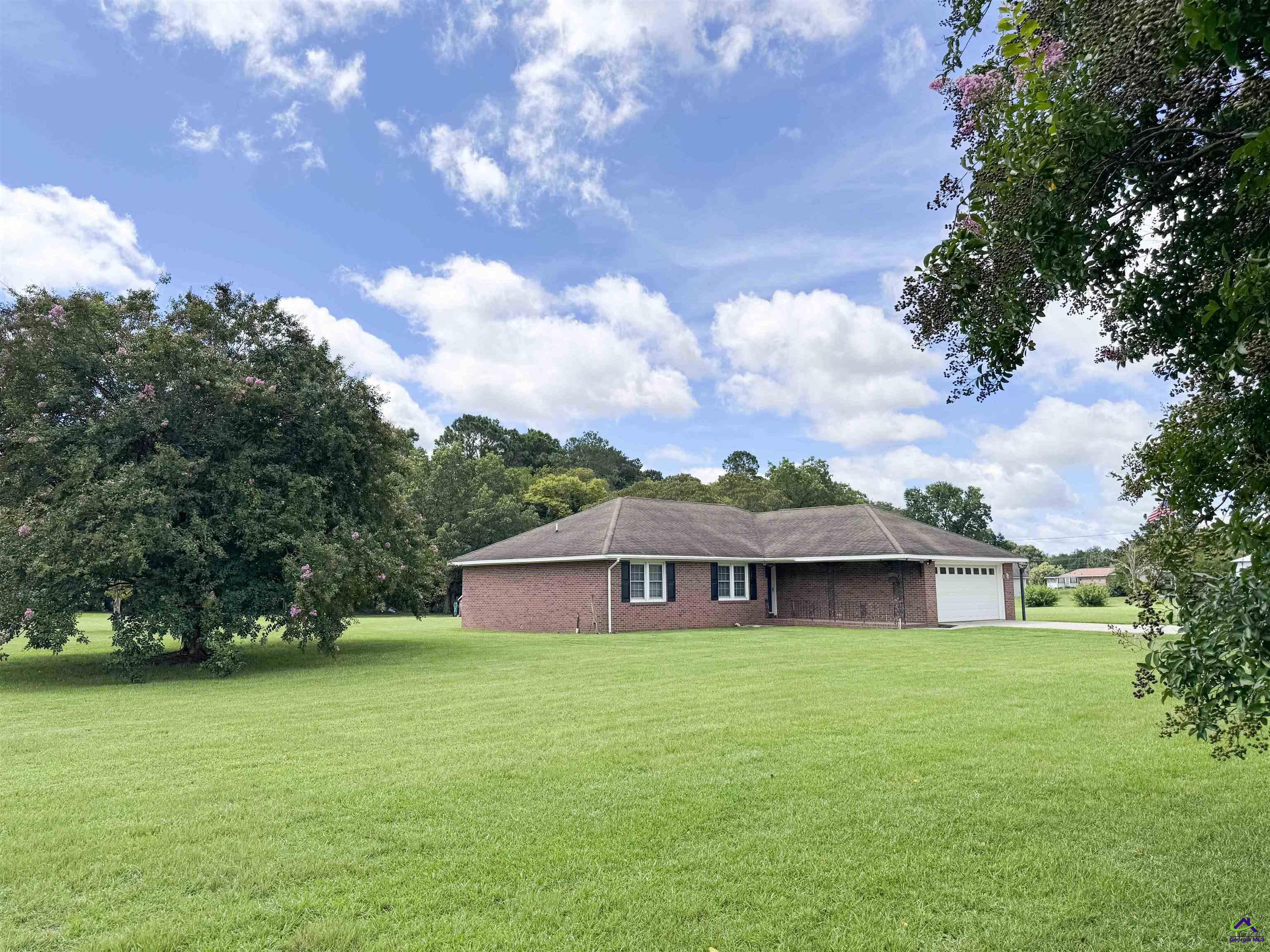 72 Shawnee Cir.