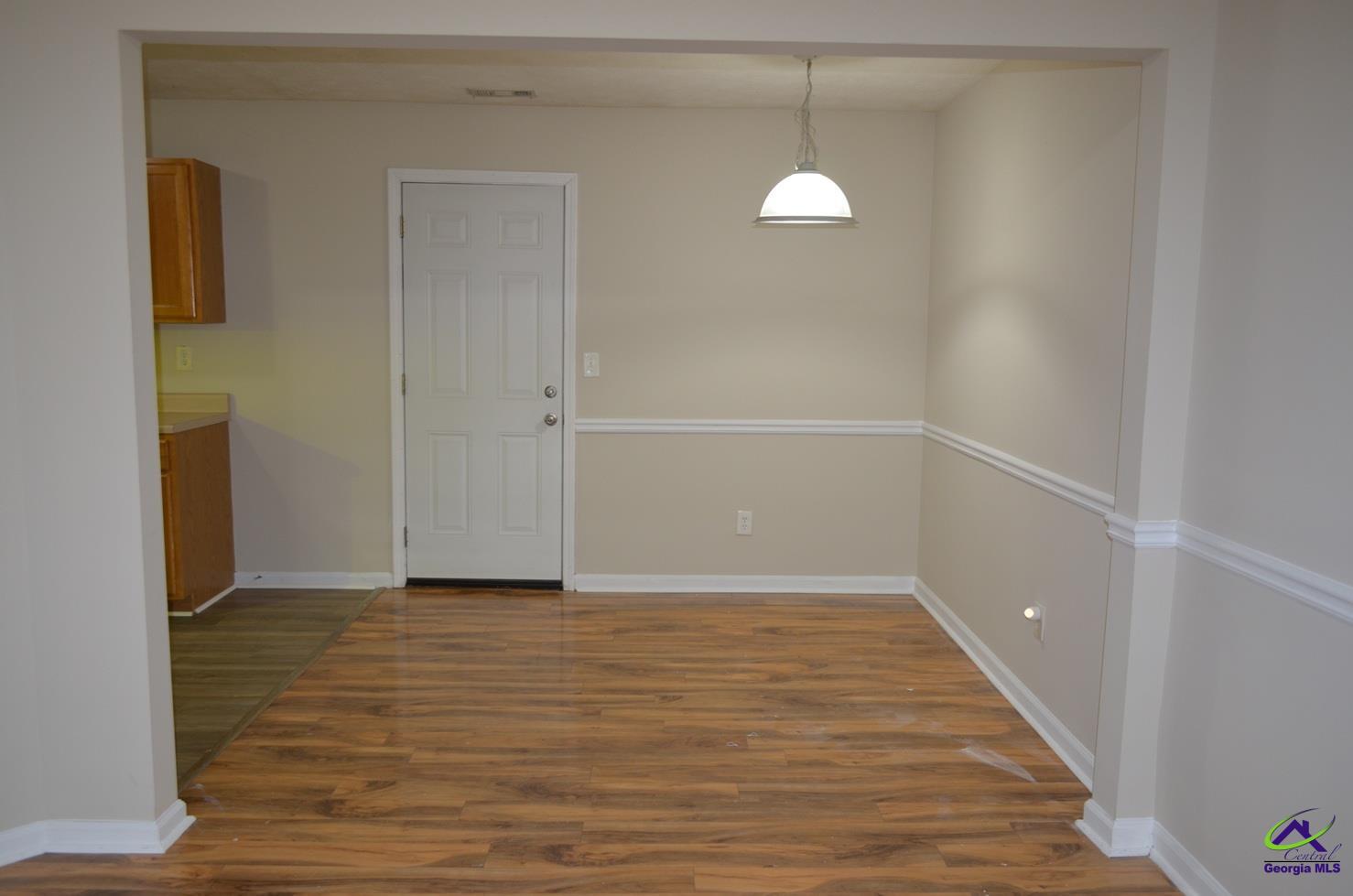 4562 Pine Valley Drive