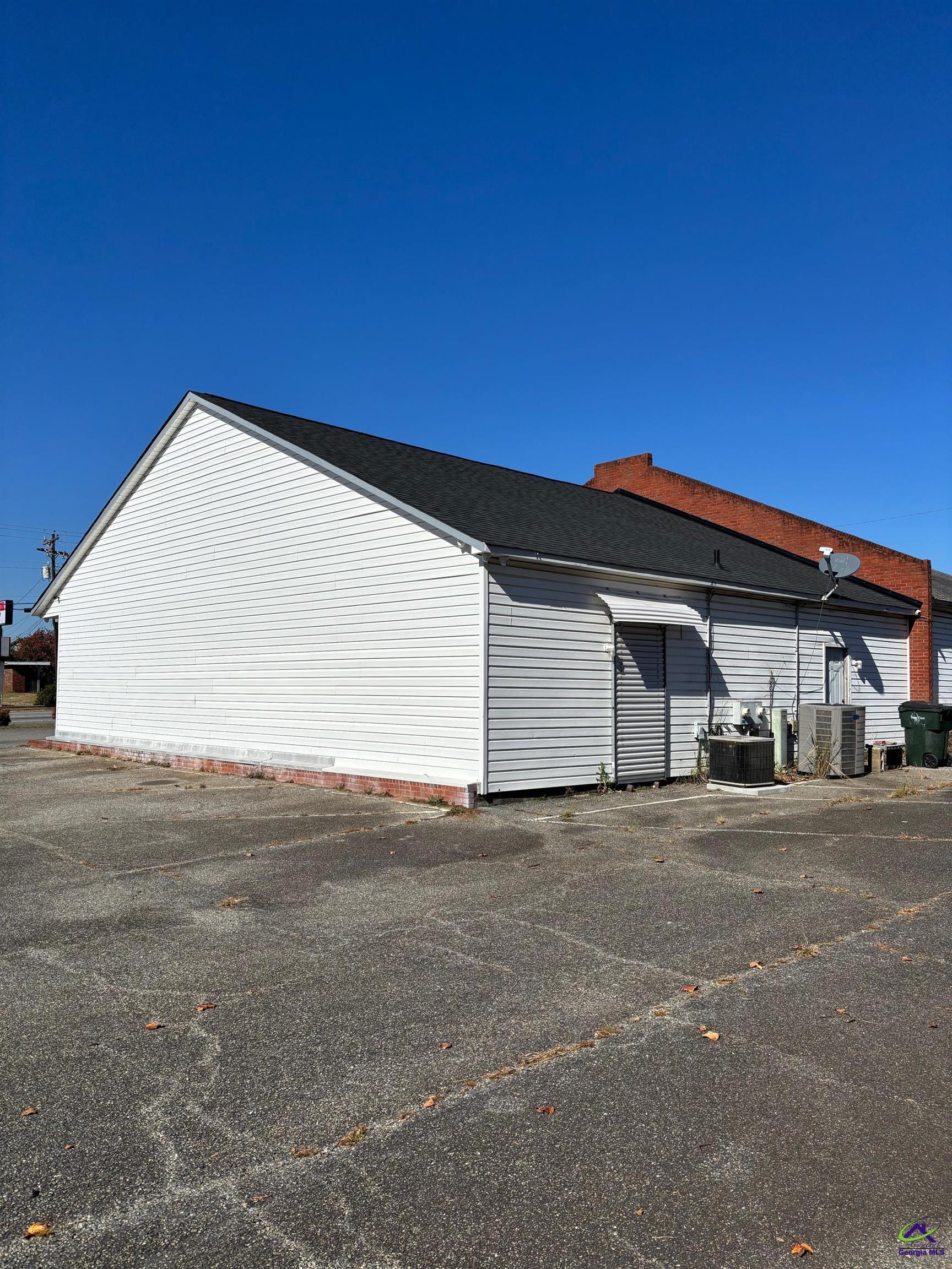 748 N Houston Road