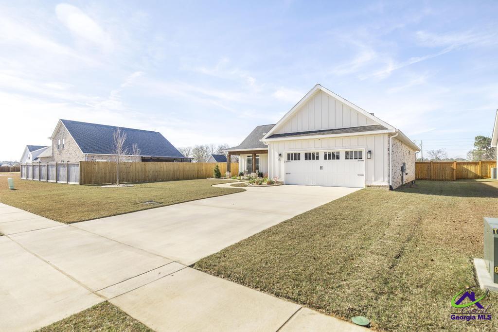 103 Fieldview Ln