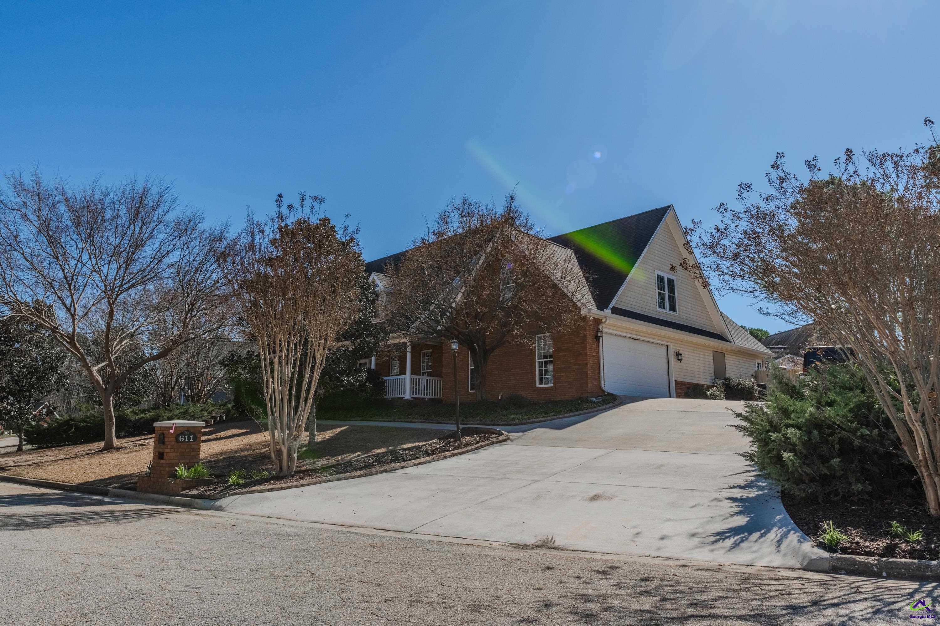 611 Bay Laurel Circle