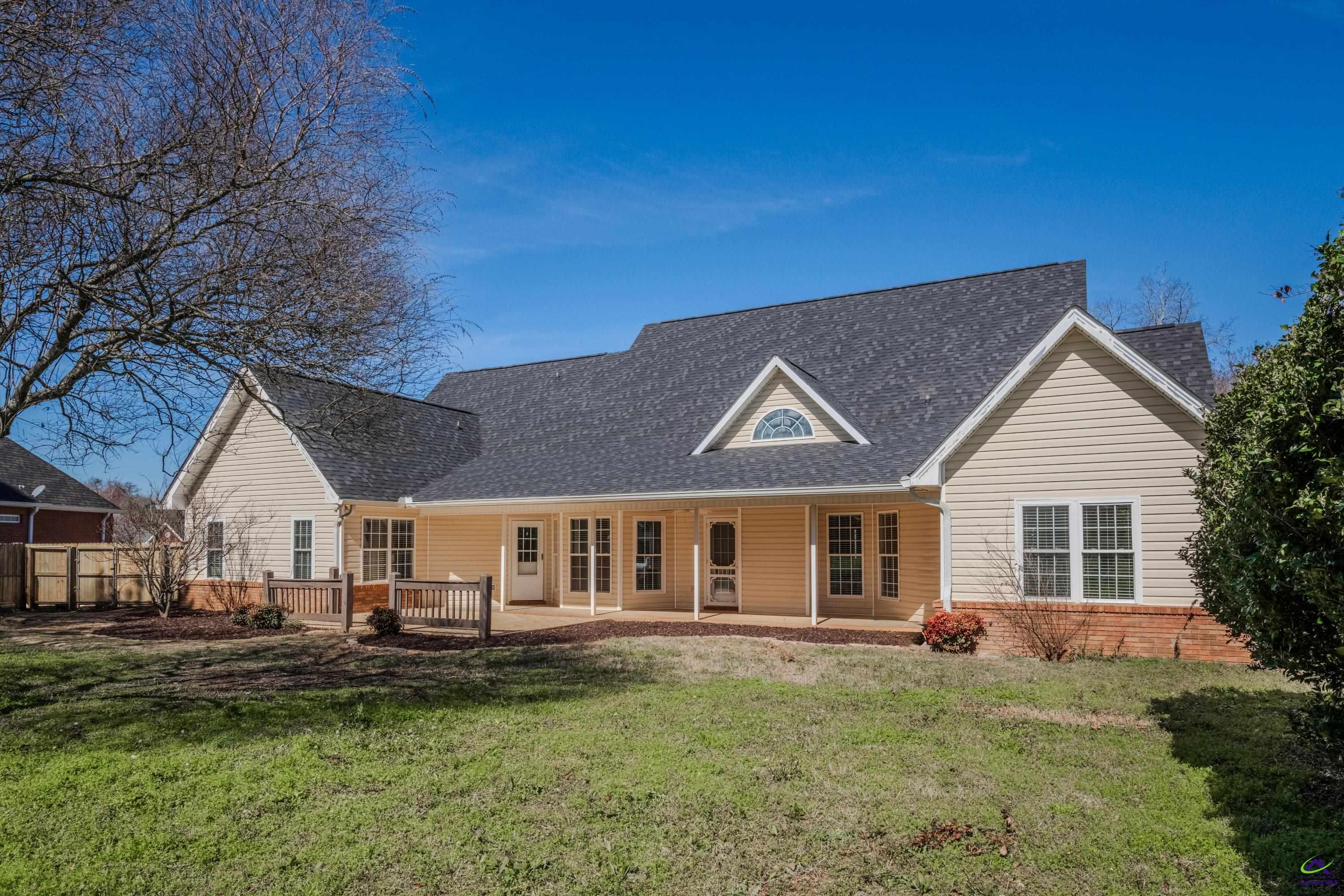 611 Bay Laurel Circle