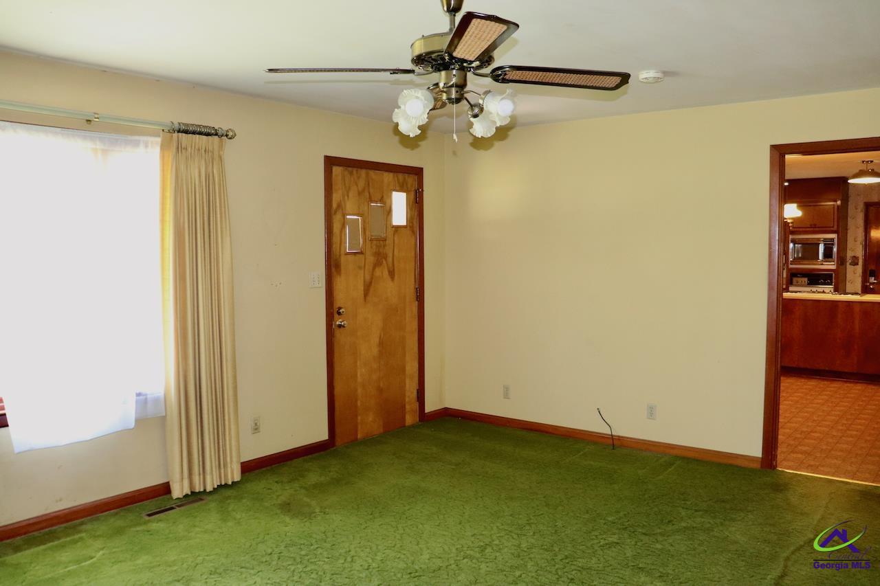 5864 Porterfield Circle
