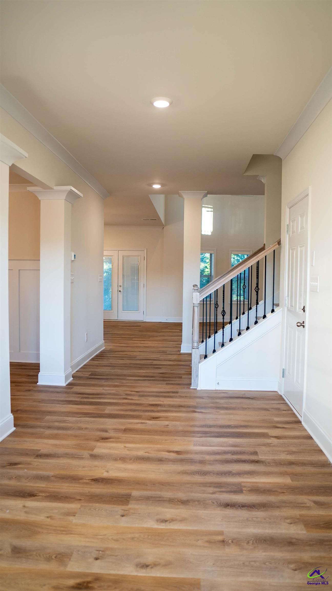 706 Big Tree Court