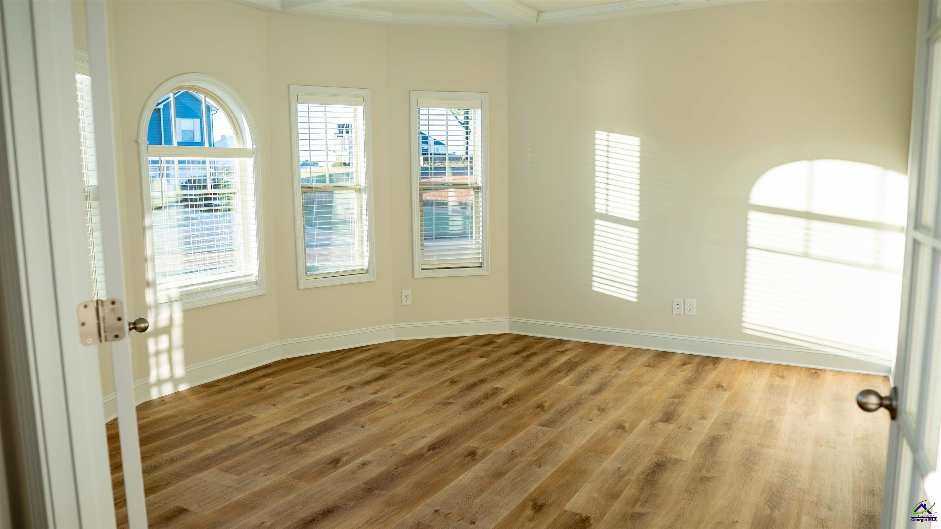 706 Big Tree Court