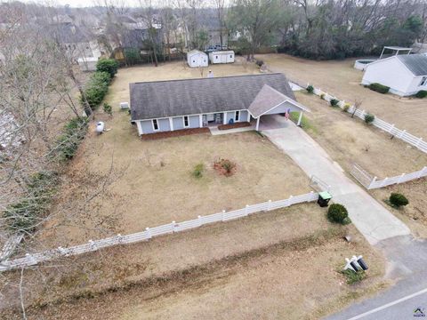 210 Oak Ridge Dr Byron GA 31008