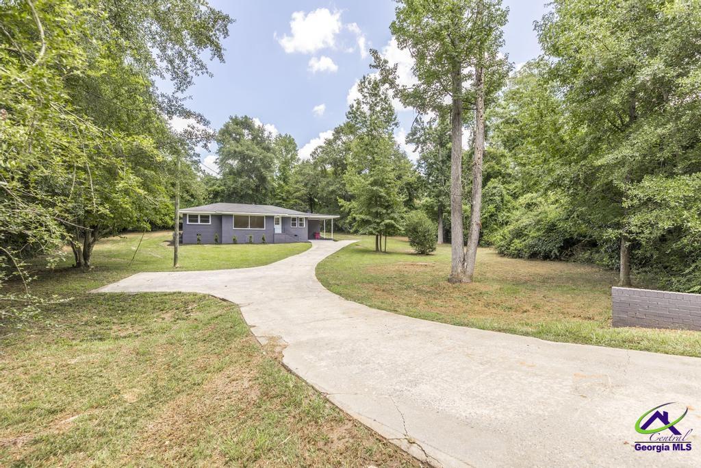 880 Winchester Circle