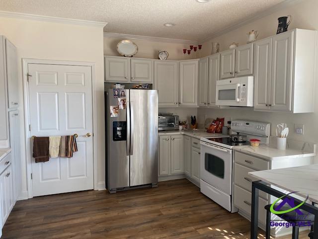 304 S Houston Springs Boulevard