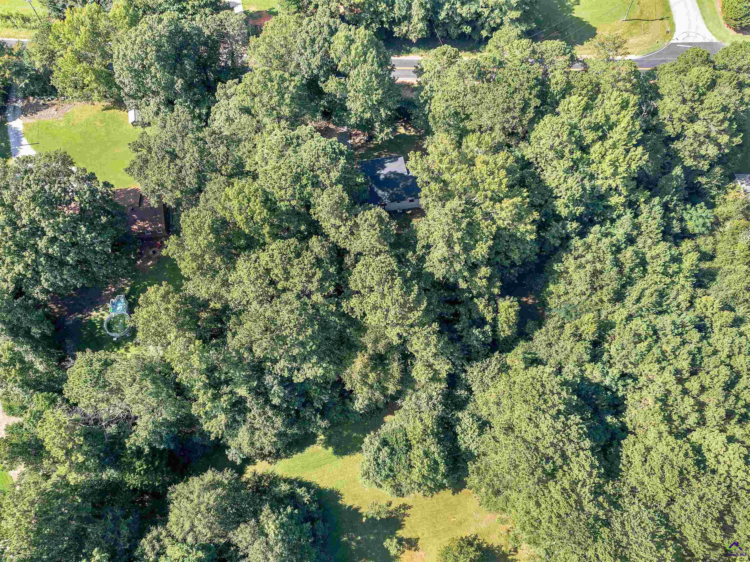 1999 Hampton Locust Grove Road