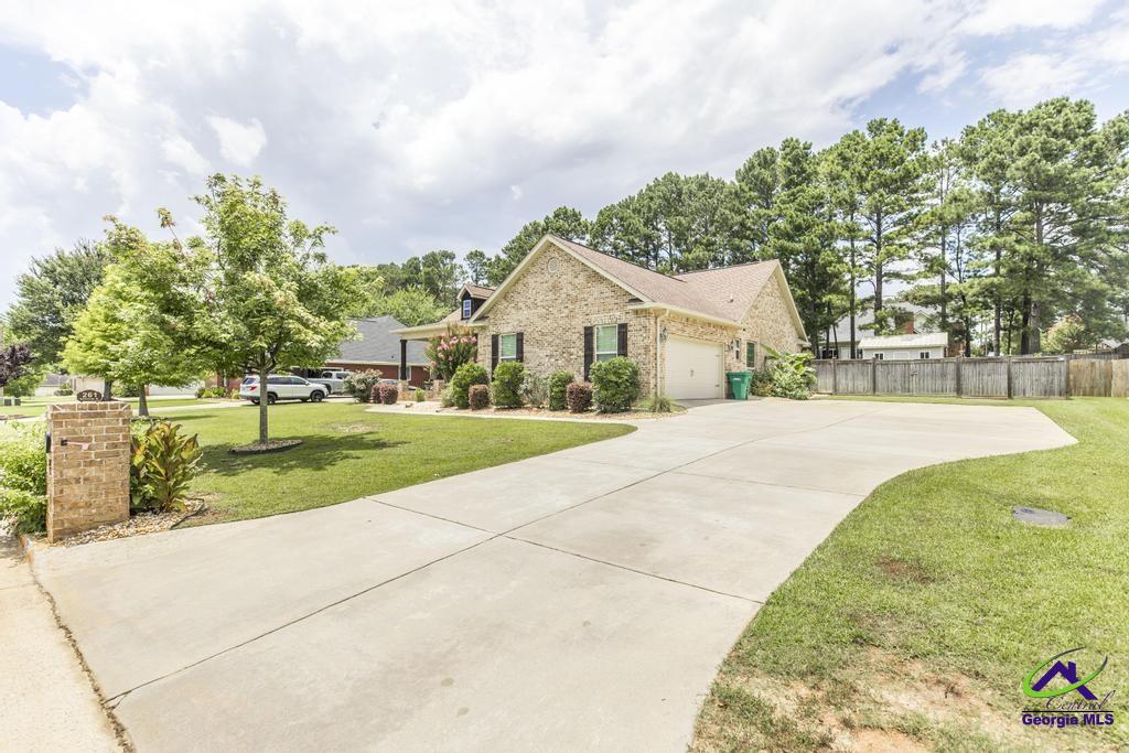 261 Hathersage Drive