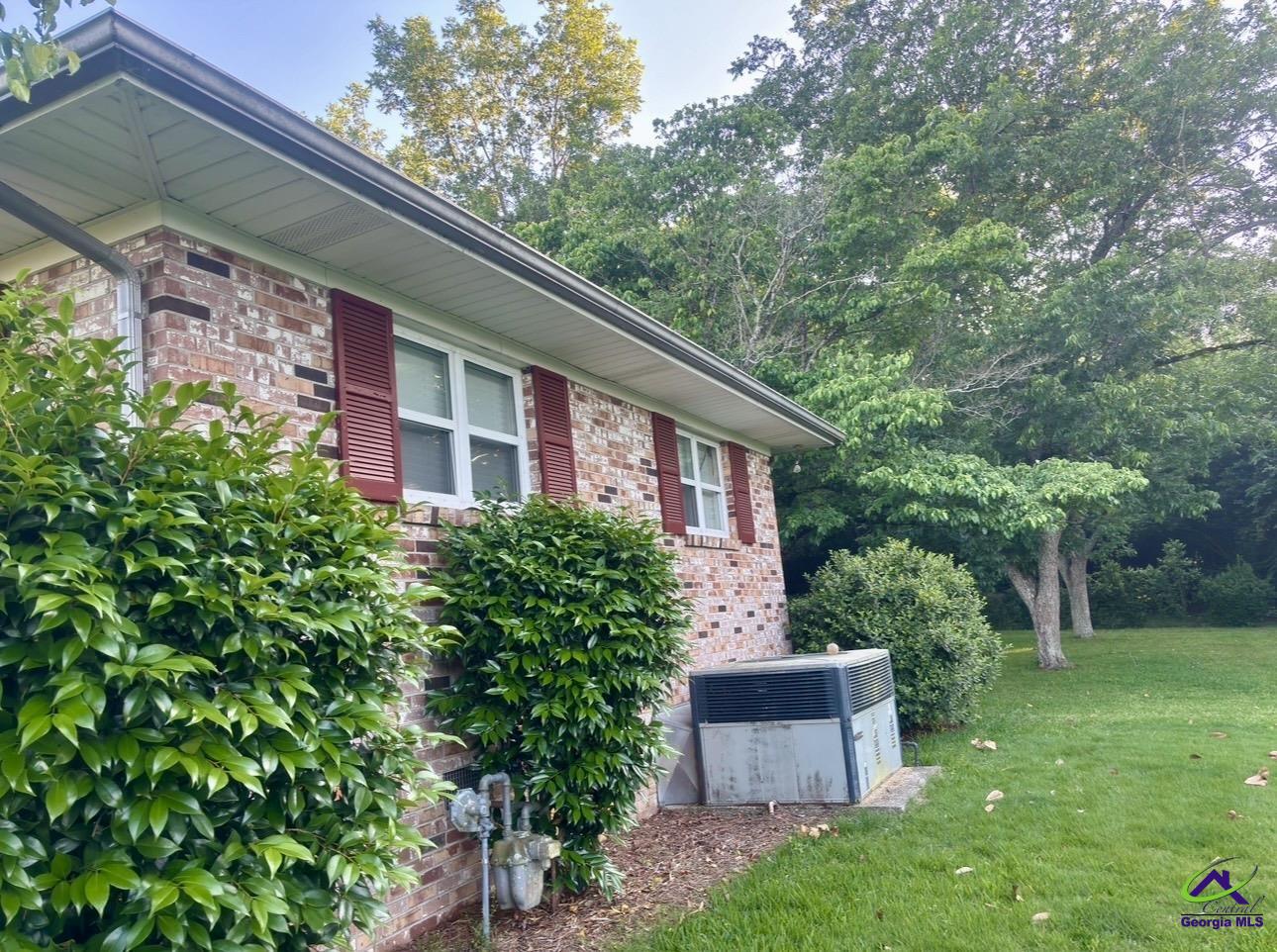 66 Lakeview Drive
