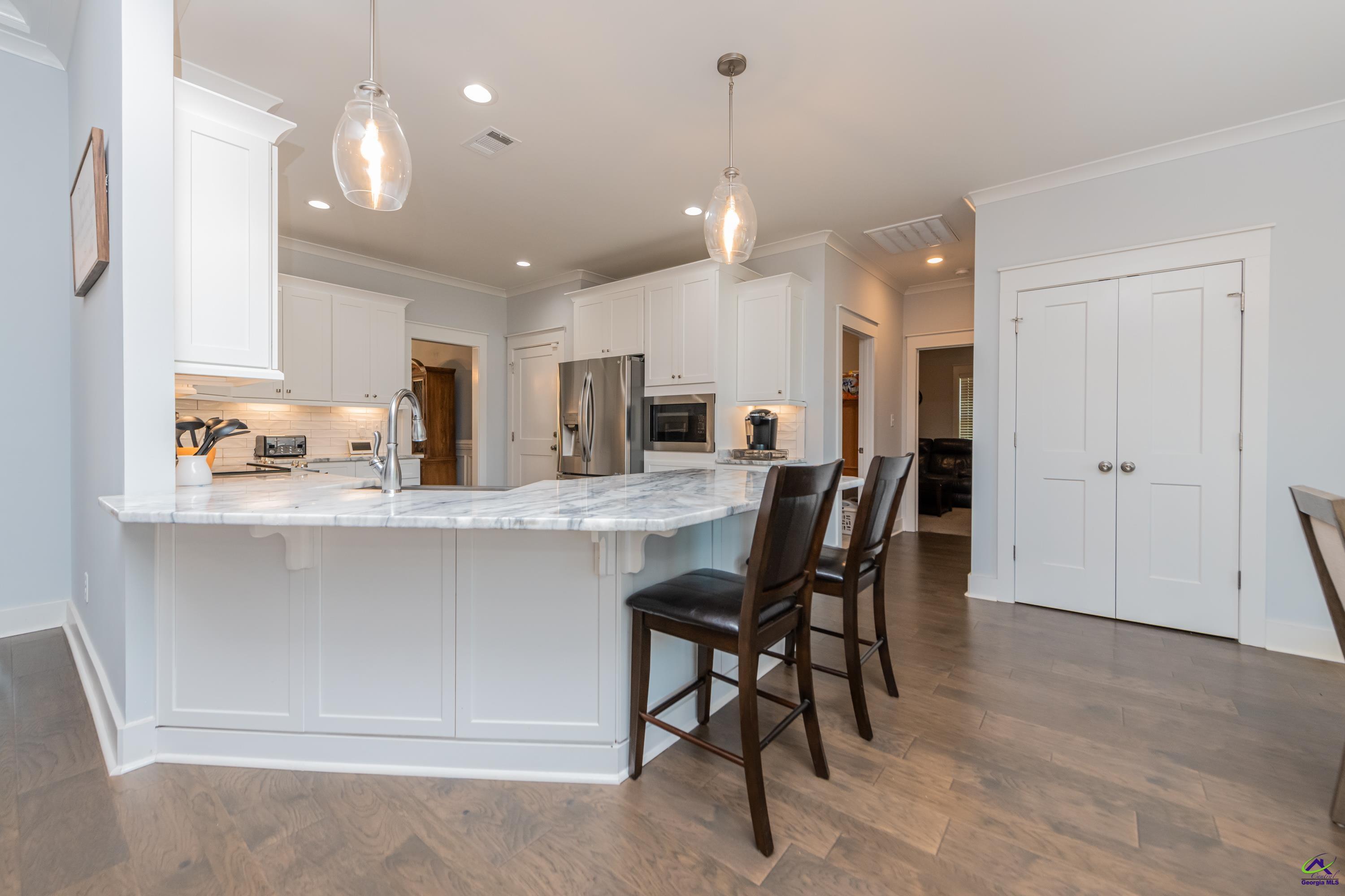 202 Brook Hollow Court