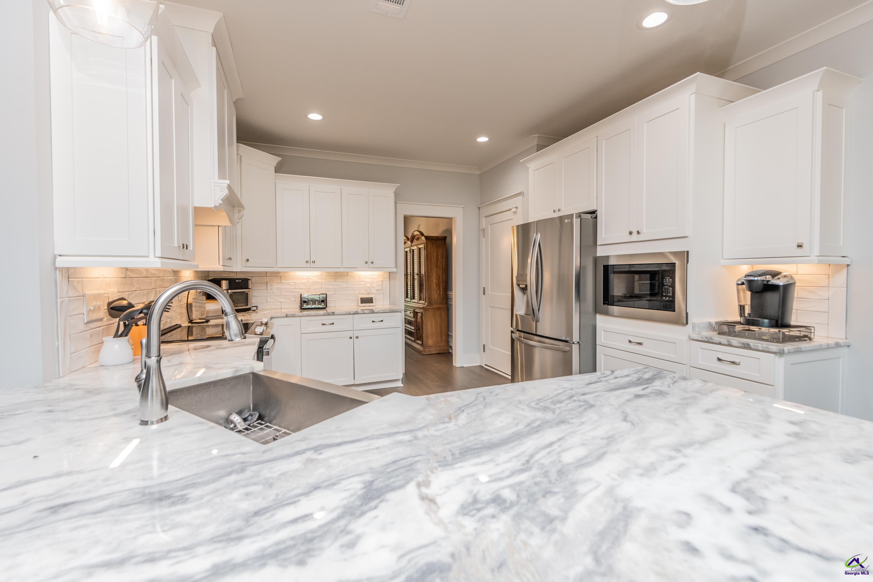 202 Brook Hollow Court