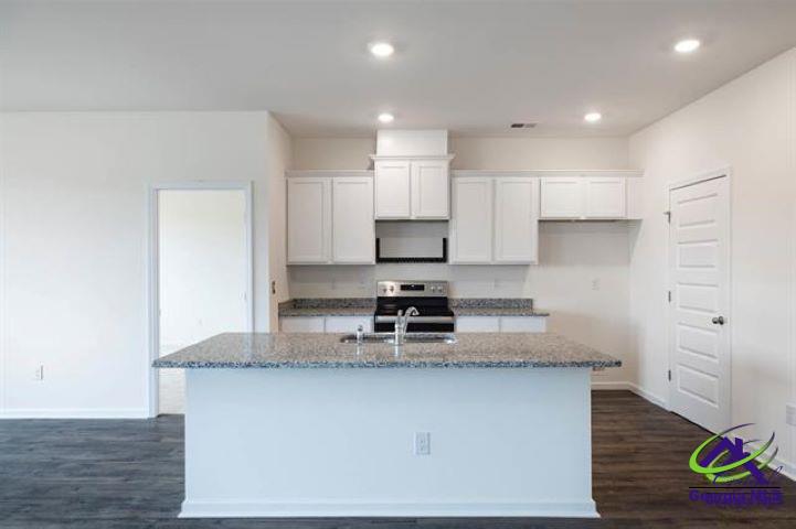 1400 Adirondac Way
