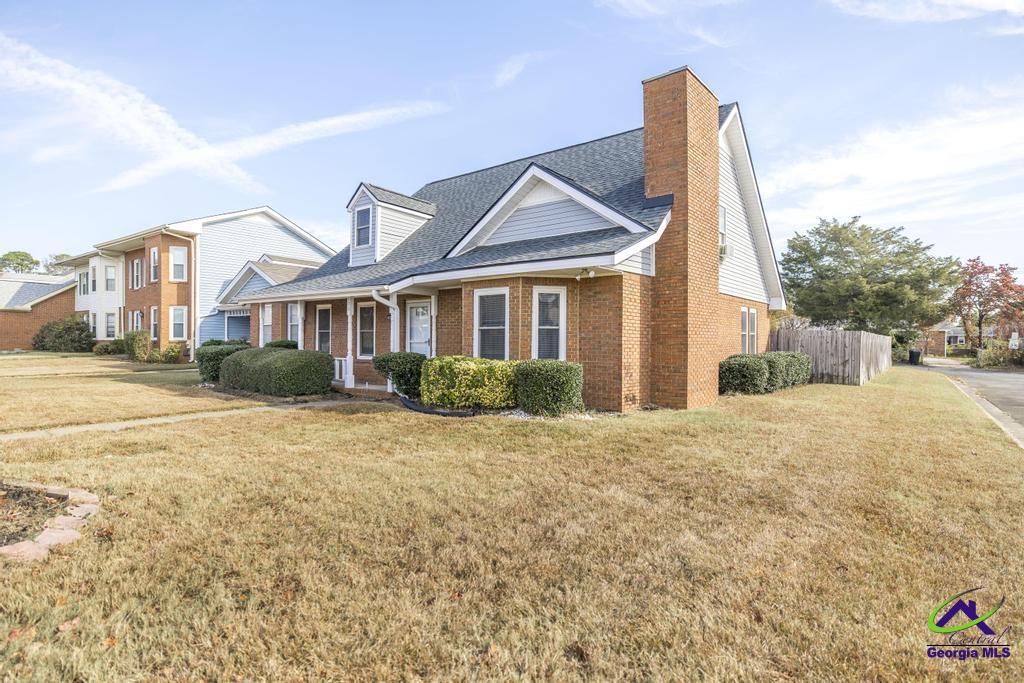 100 Williamsburg Avenue