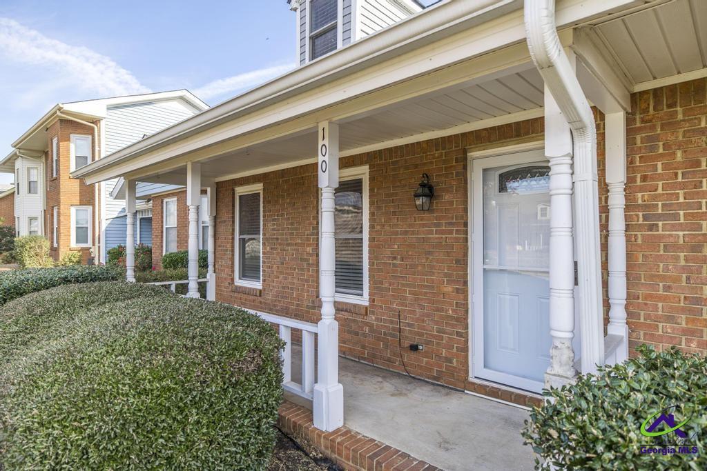 100 Williamsburg Avenue