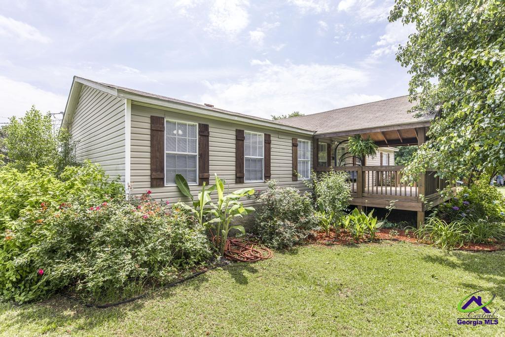 104 Colonial Drive