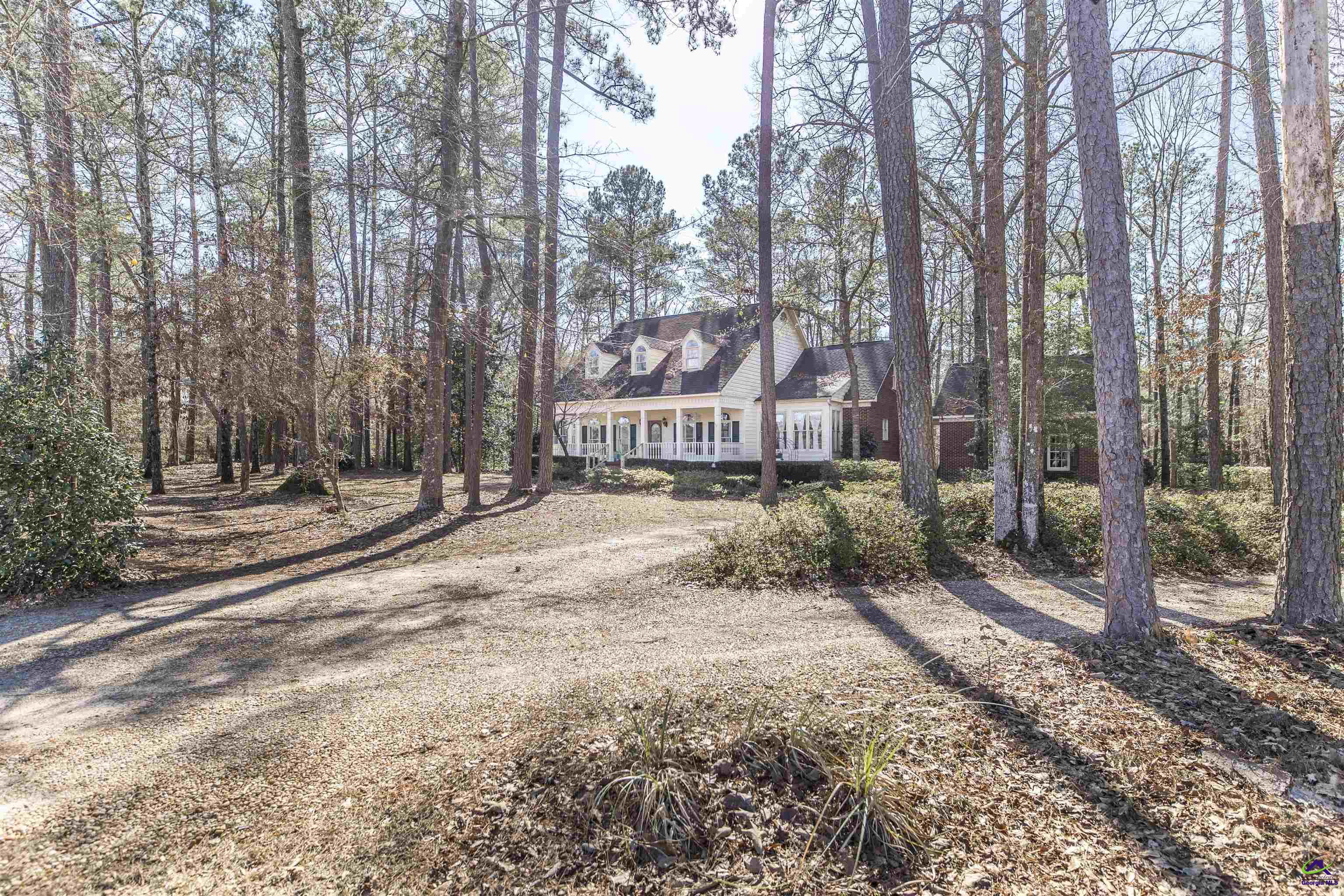 1528 hilltop Road
