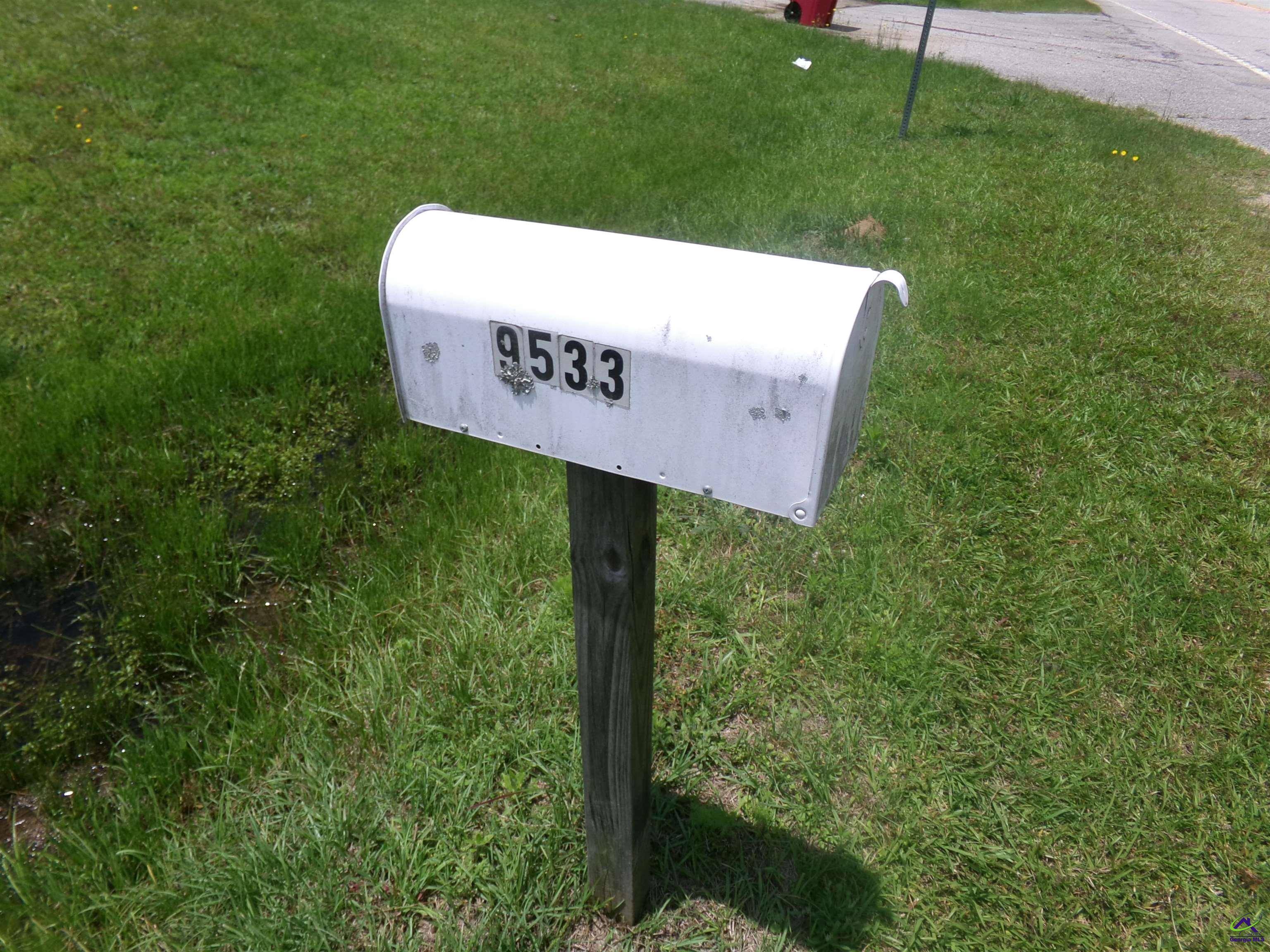9533 US Highway 80 West