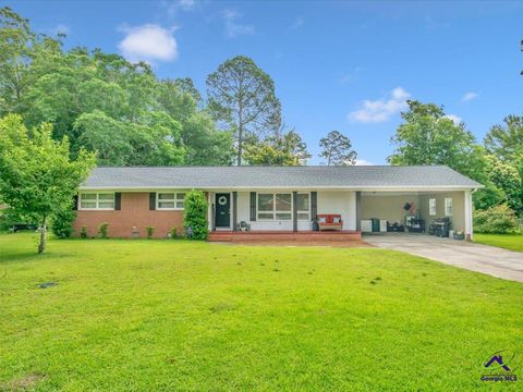 820 Glenwood Avenue Perry GA 31069