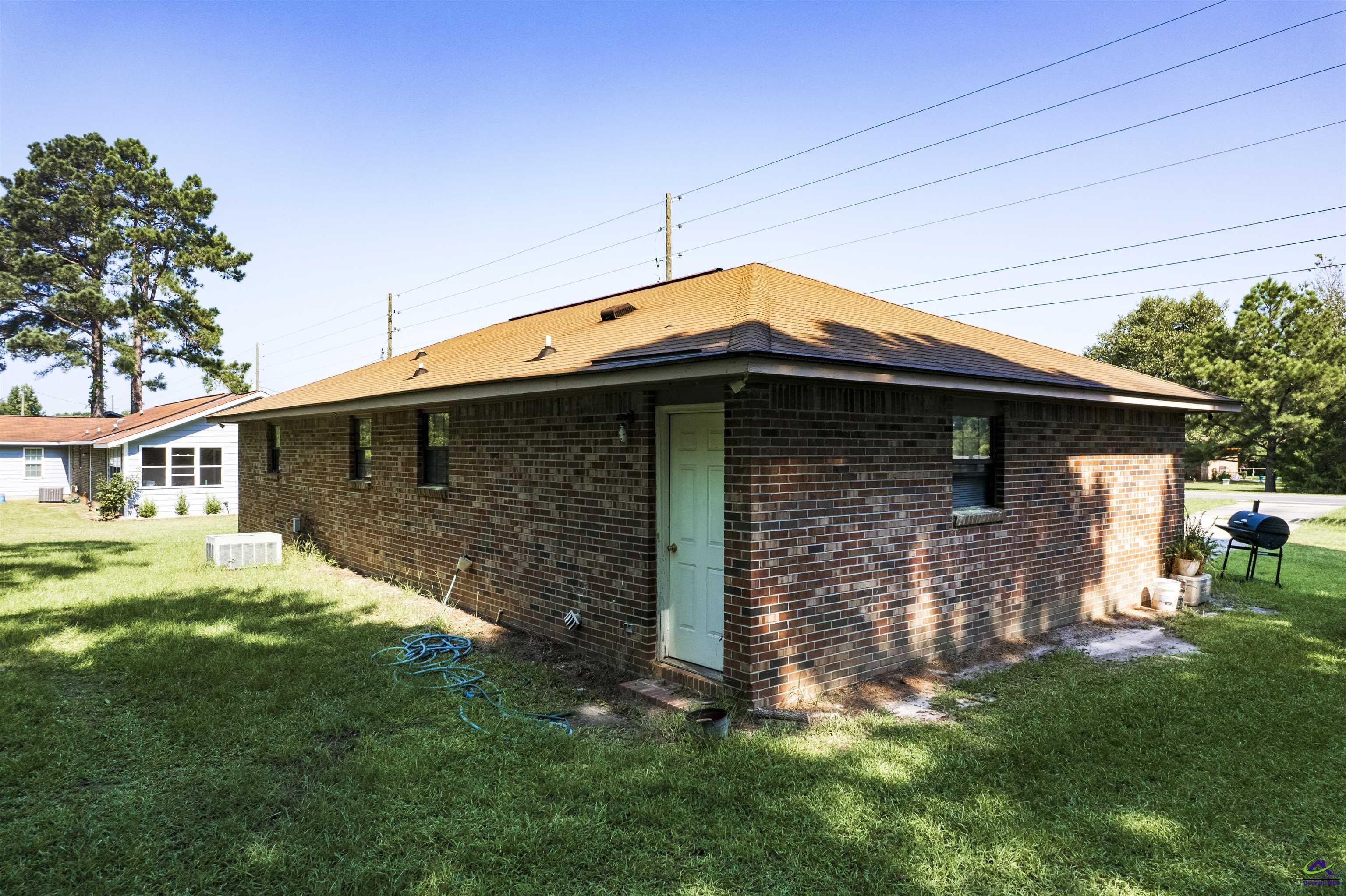 735 River Road