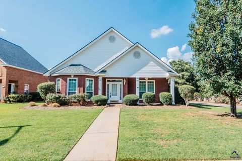 100 Jamestown Court Centerville GA 31028