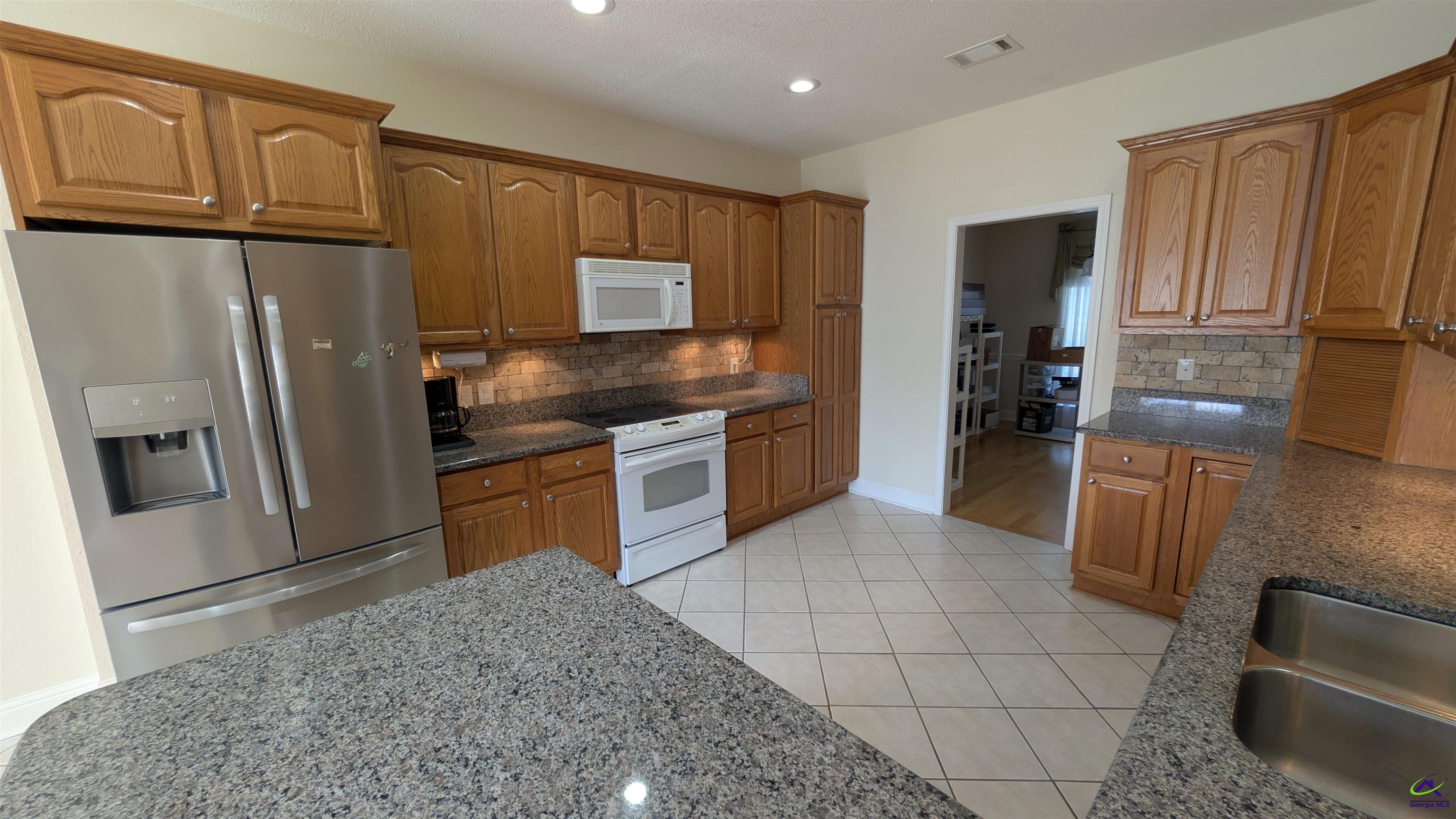 600 Bay Laurel Circle