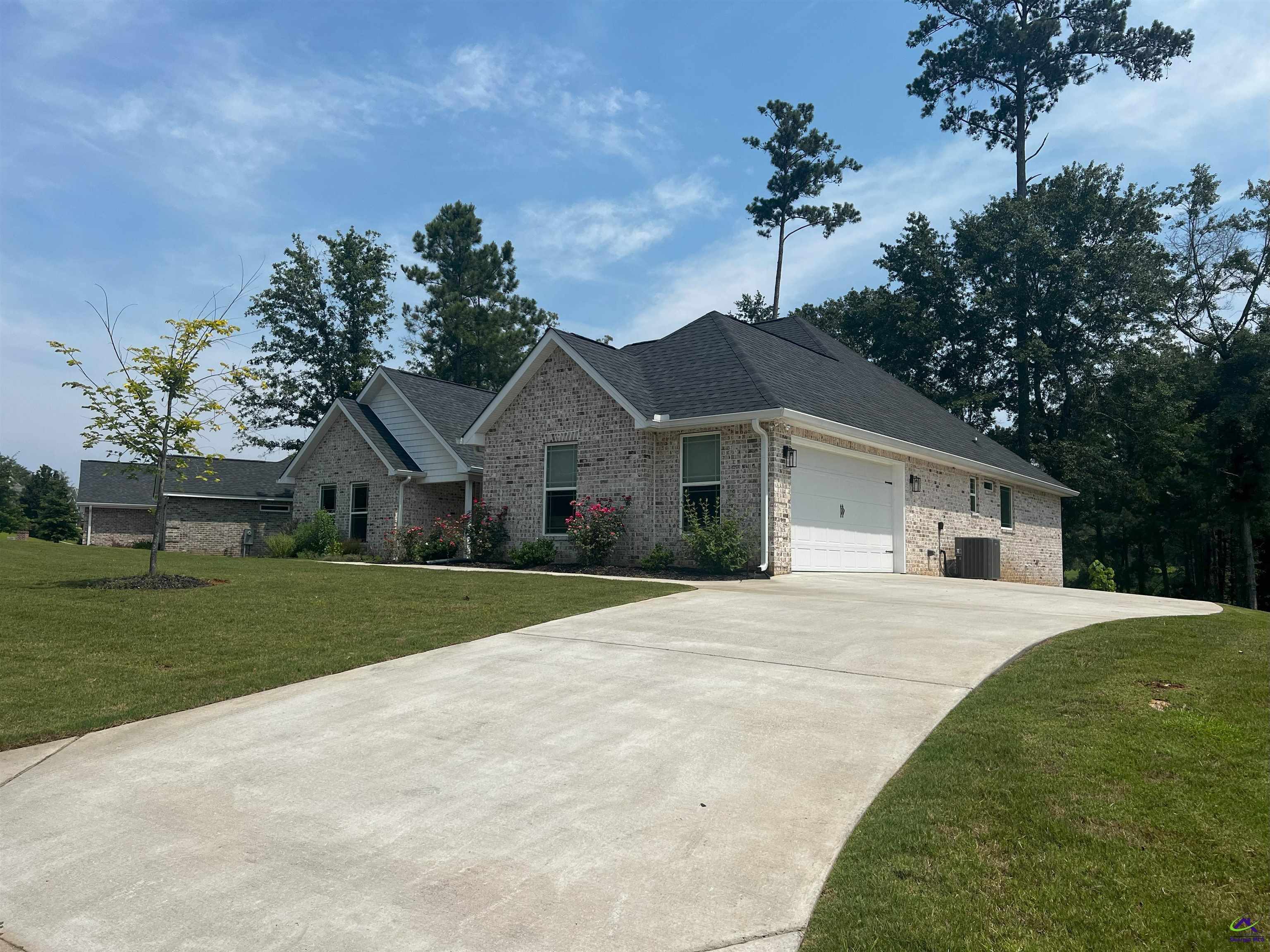 200 Wilsons Creek Bend