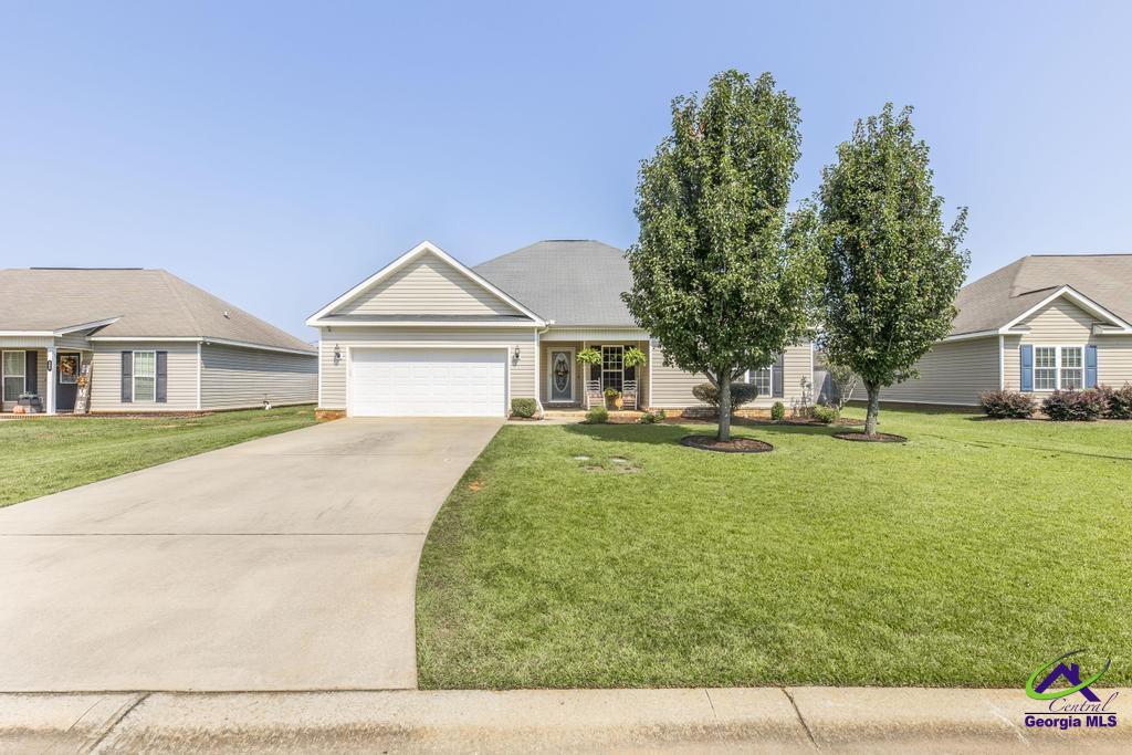 211 Avington Chase
