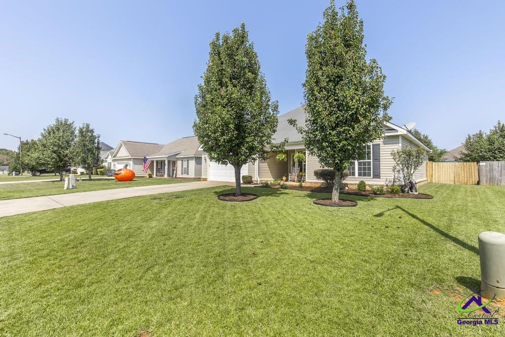 211 Avington Chase