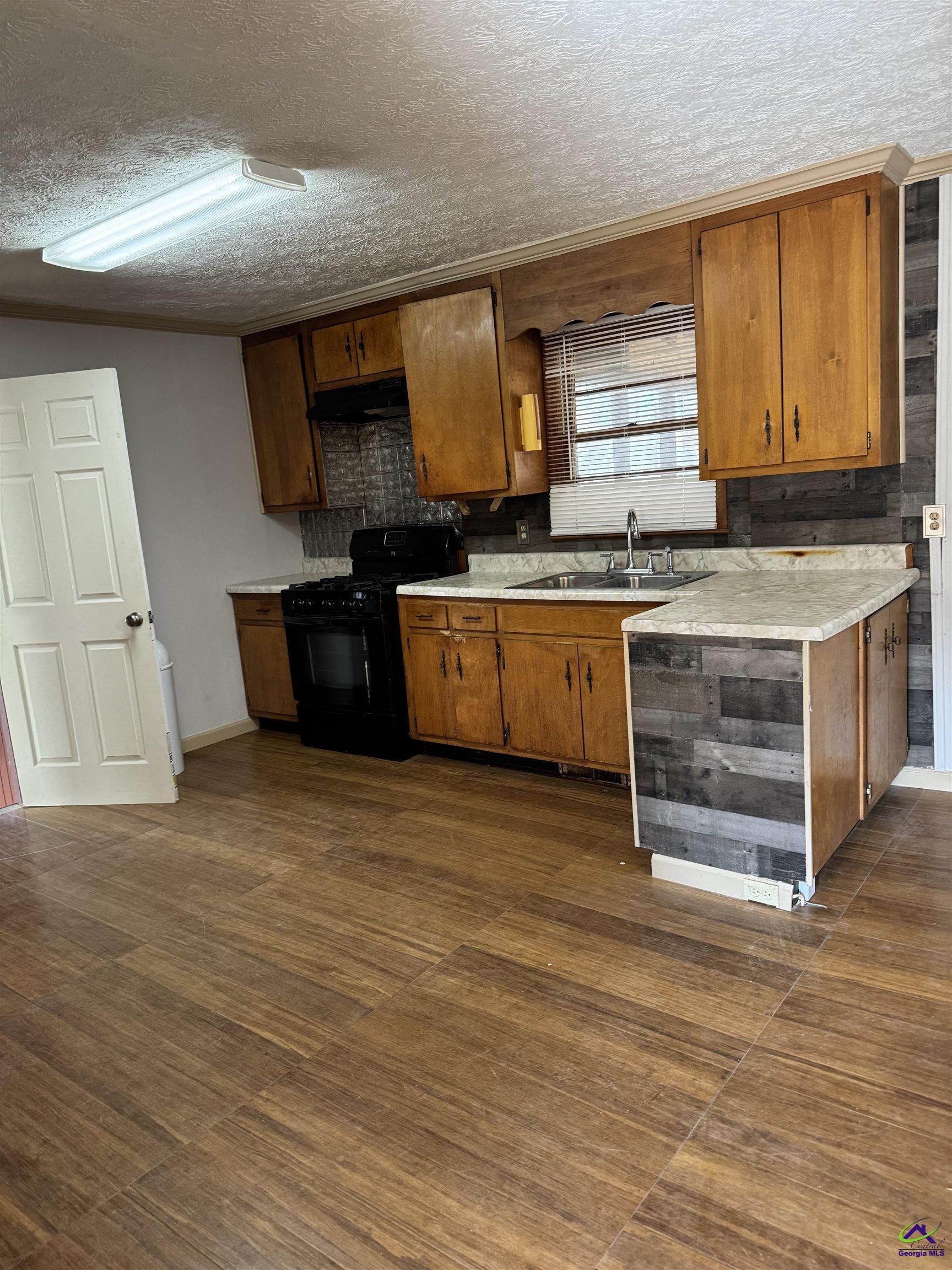 562 Johnstonville Rd