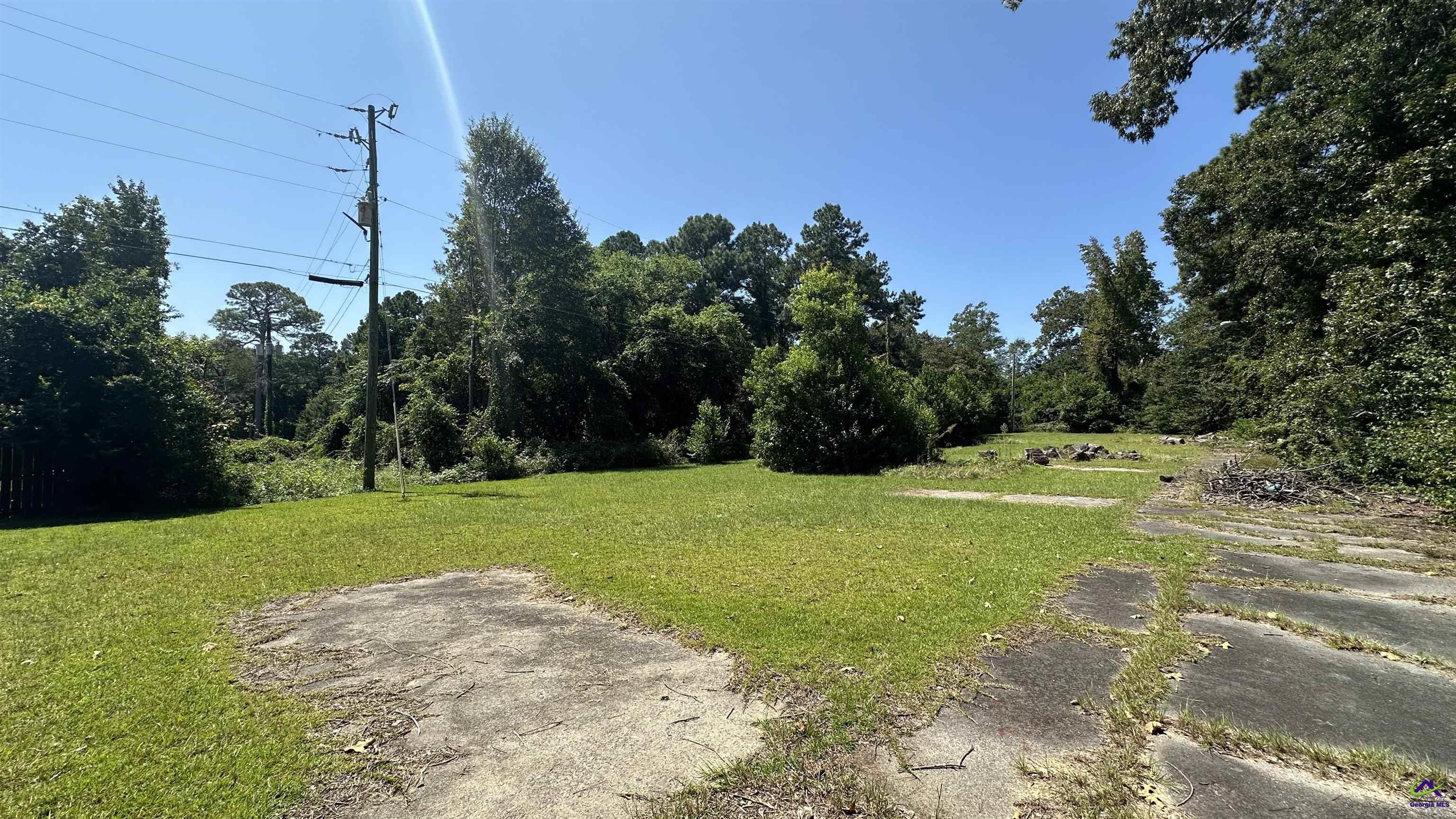 515 N Davis Drive