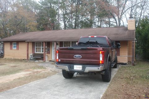 304 Laurie Lane Warner Robins GA 31088