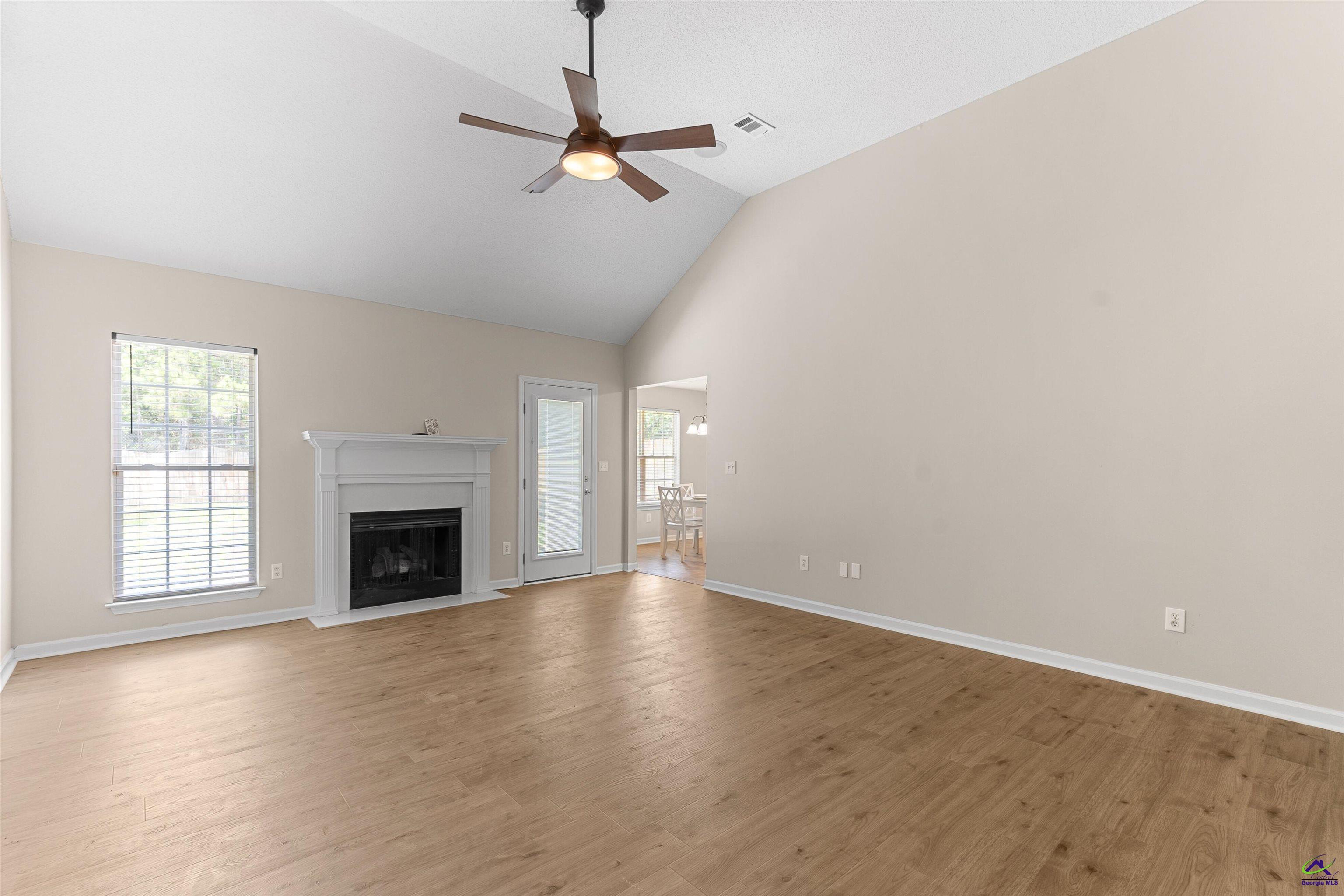 140 Castle Pines