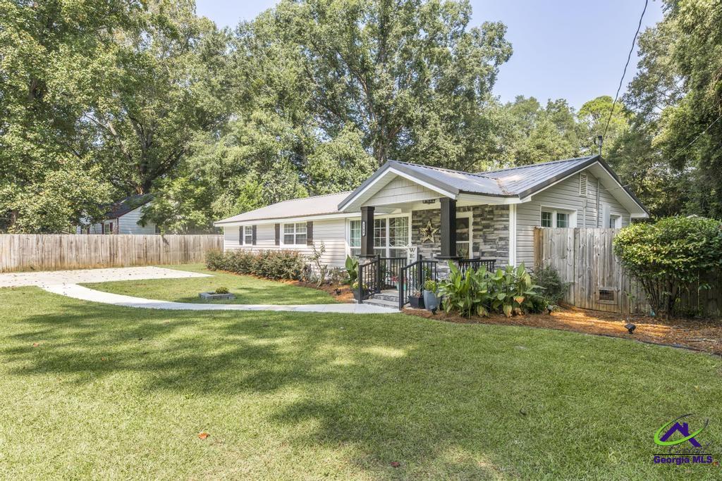 1700 Sewell Circle