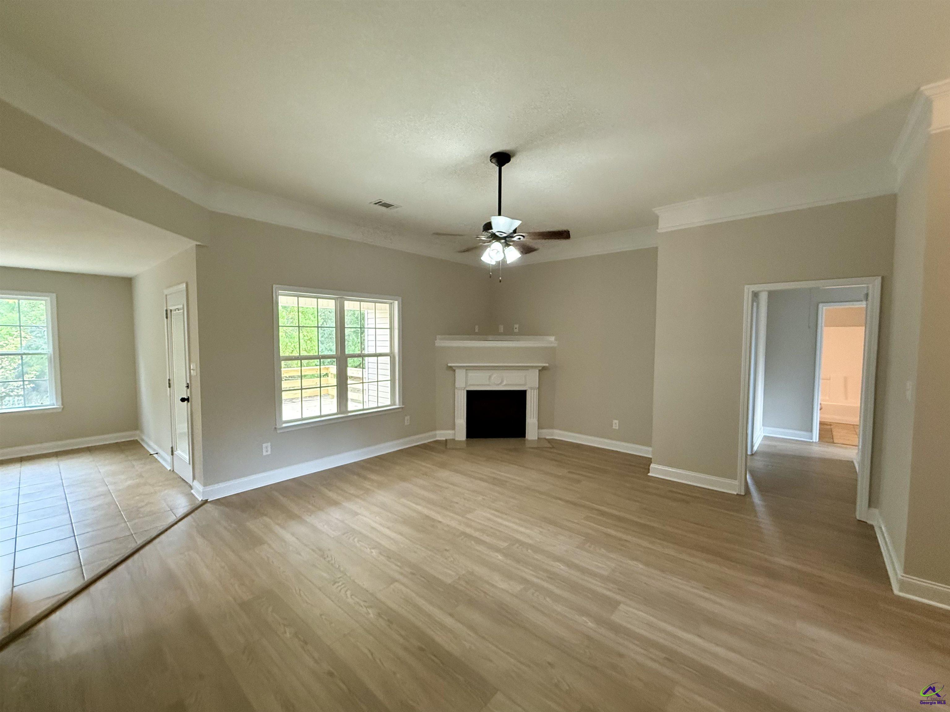 114 Lasso Dr.