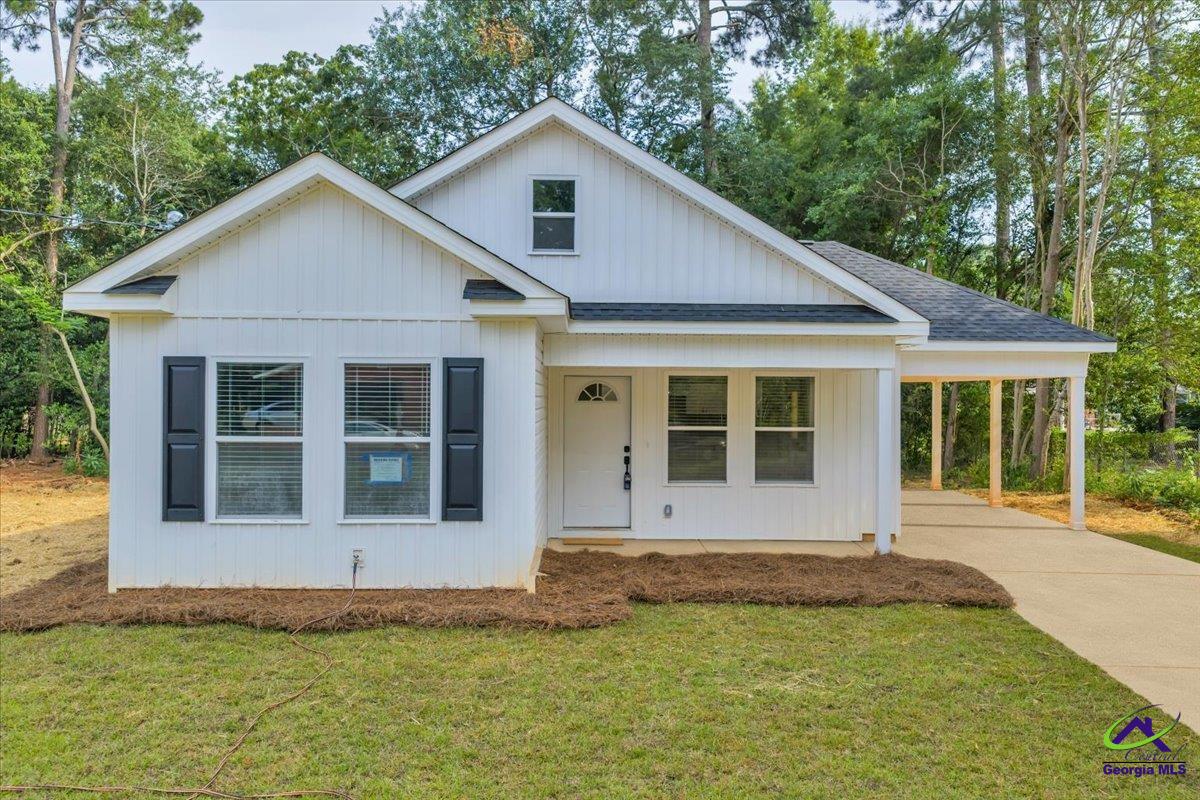 327 Peach Circle