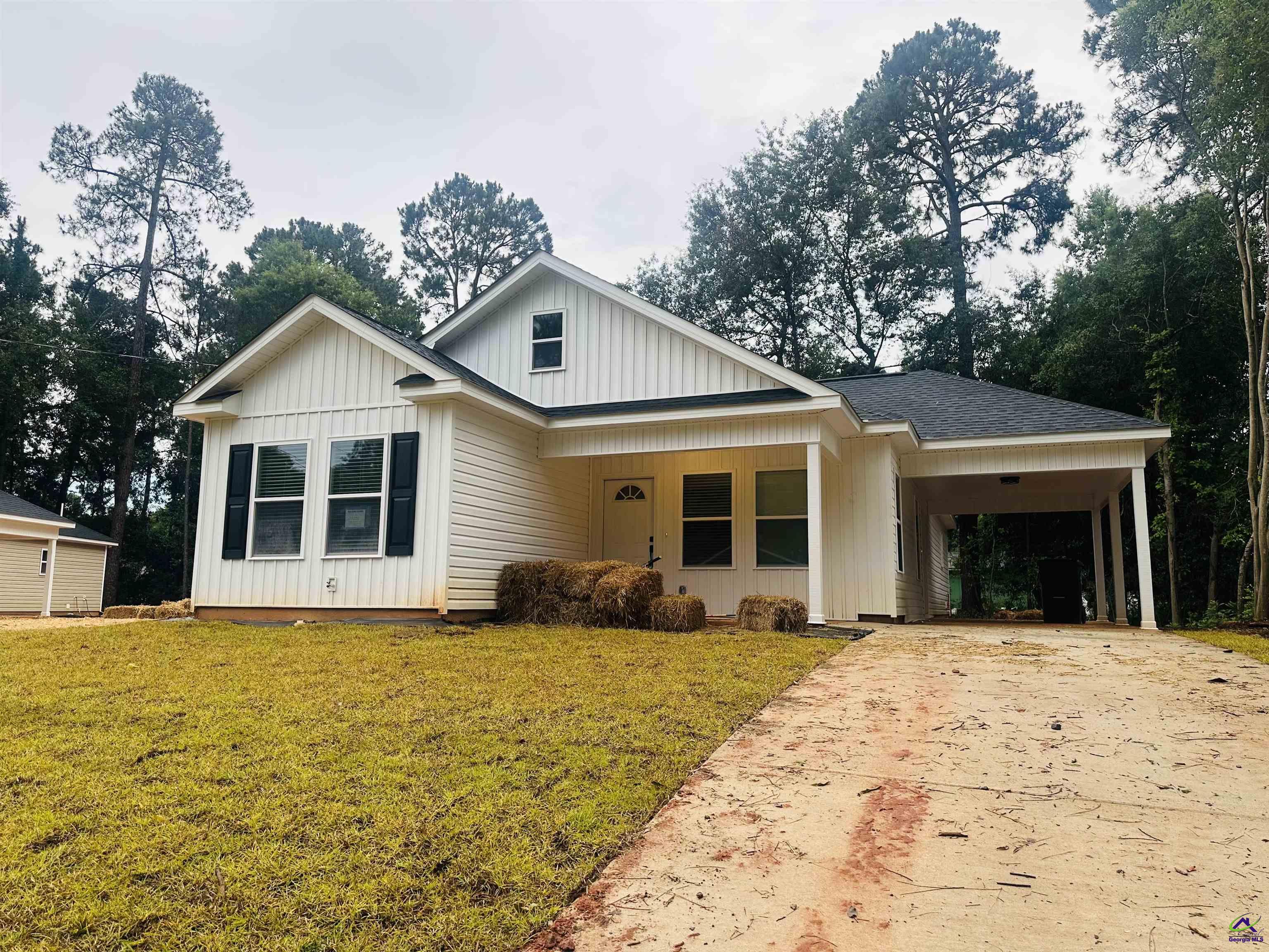 327 Peach Circle