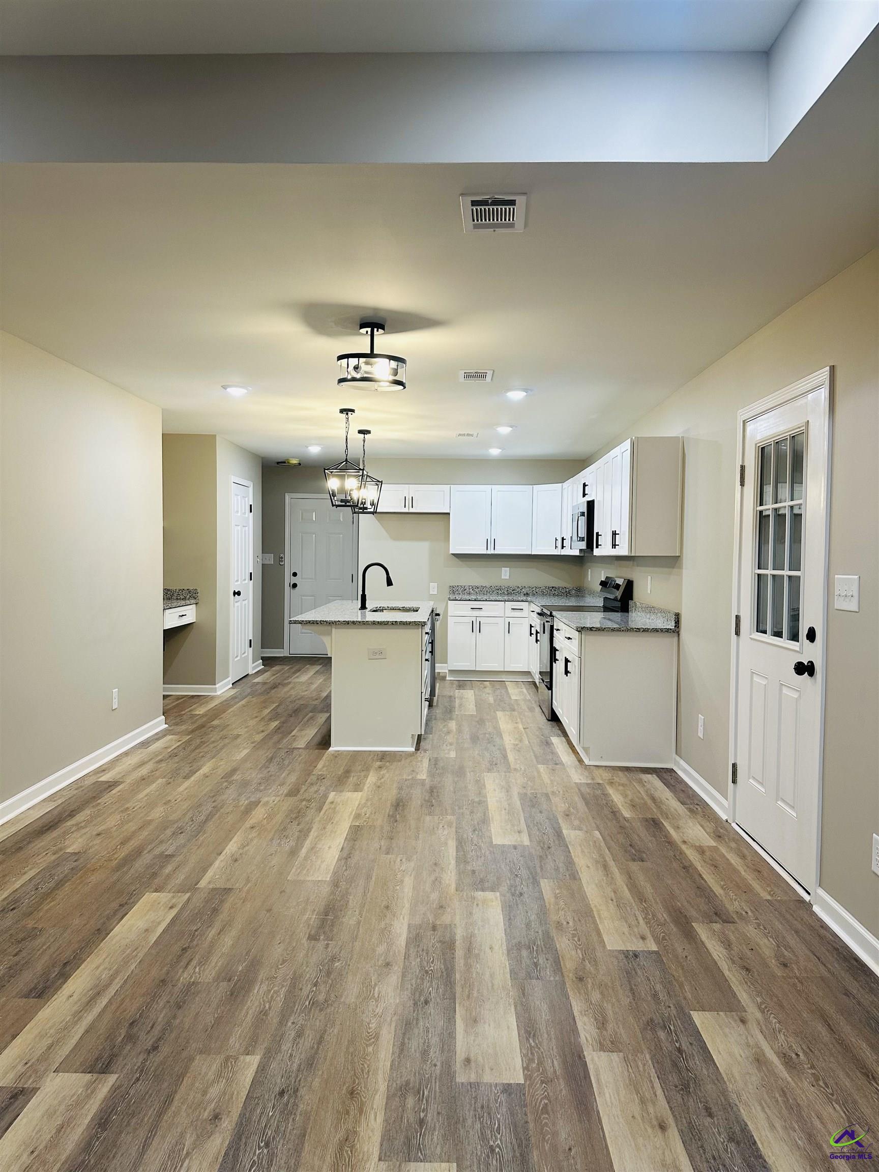 327 Peach Circle