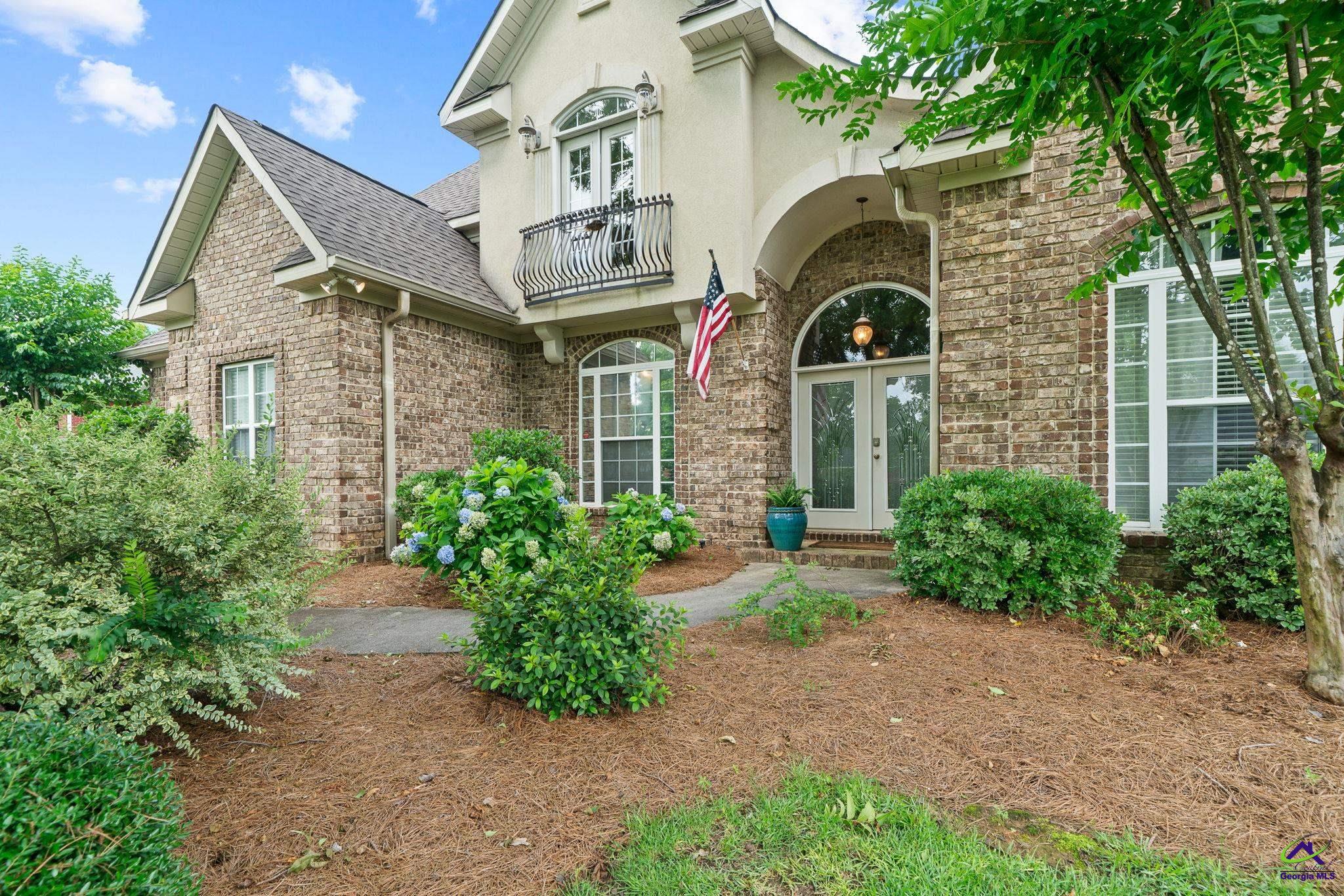 205 Grove Court