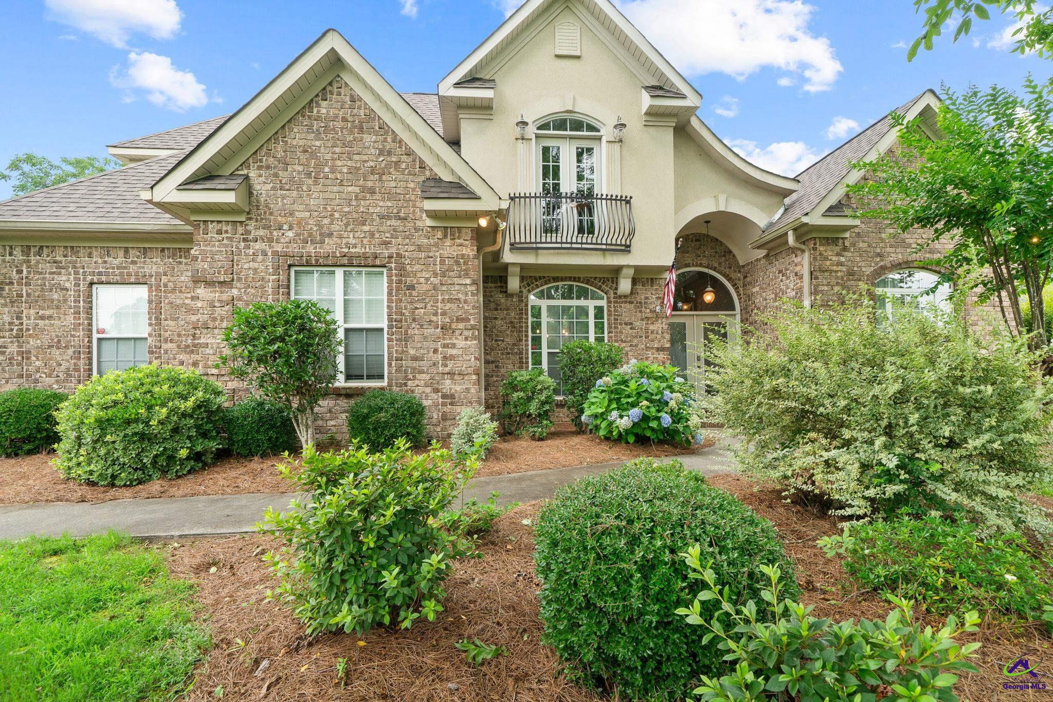 205 Grove Court