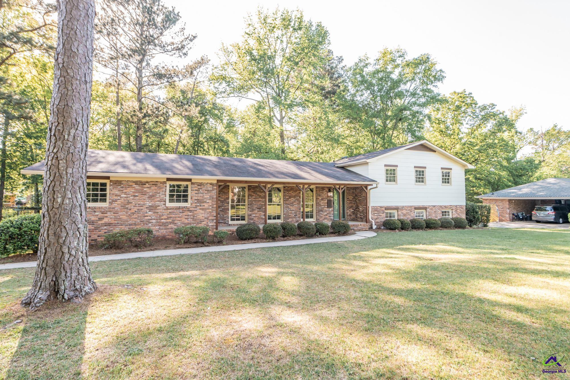 1420 Maplewood Drive