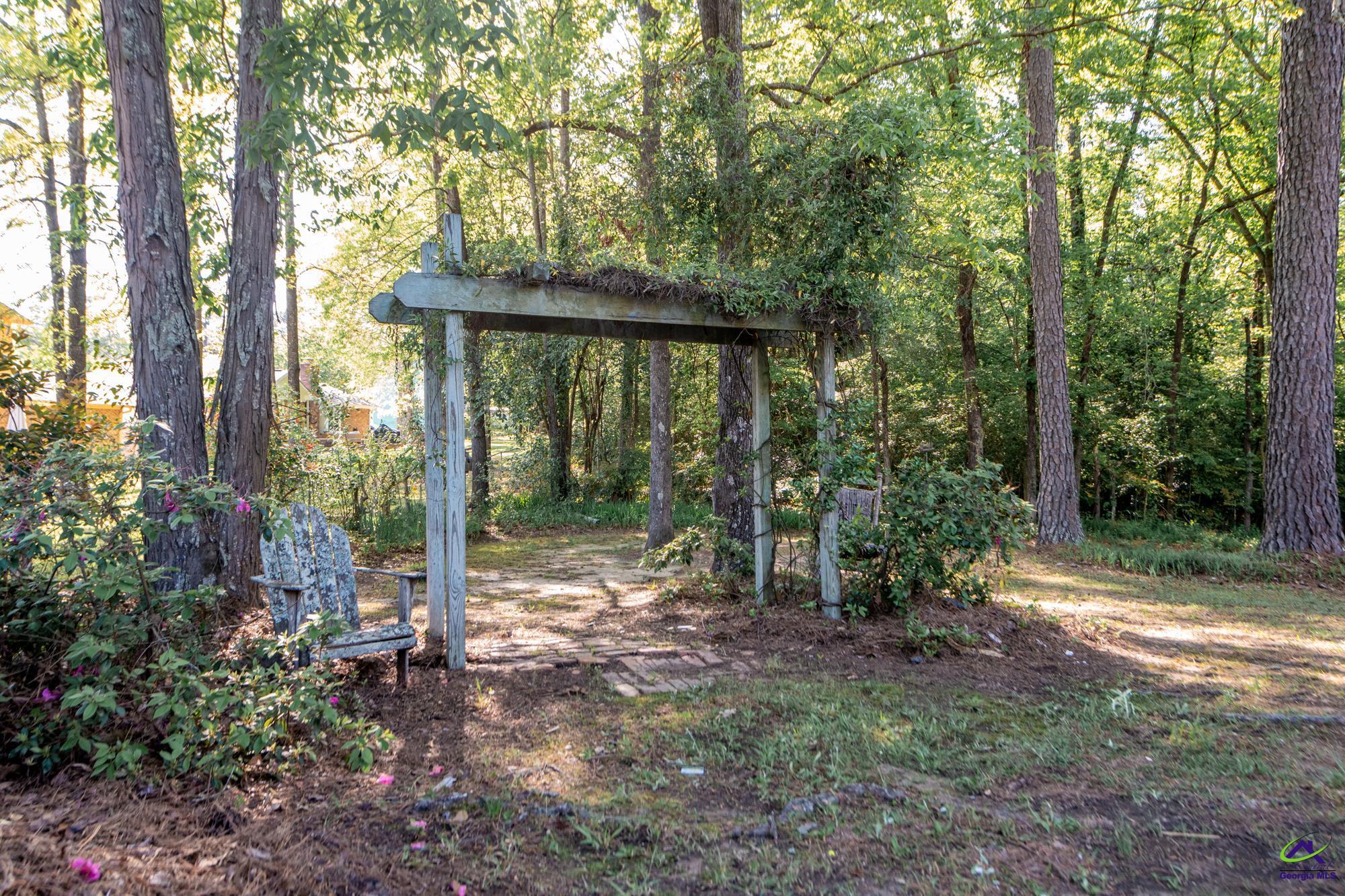 1420 Maplewood Drive