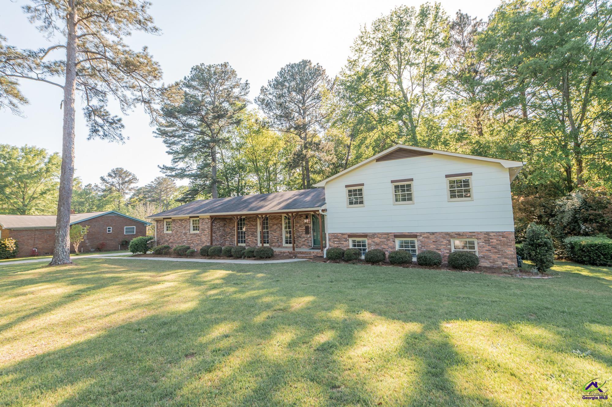 1420 Maplewood Drive