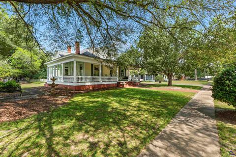 202 Minor Avenue Montezuma GA 31063