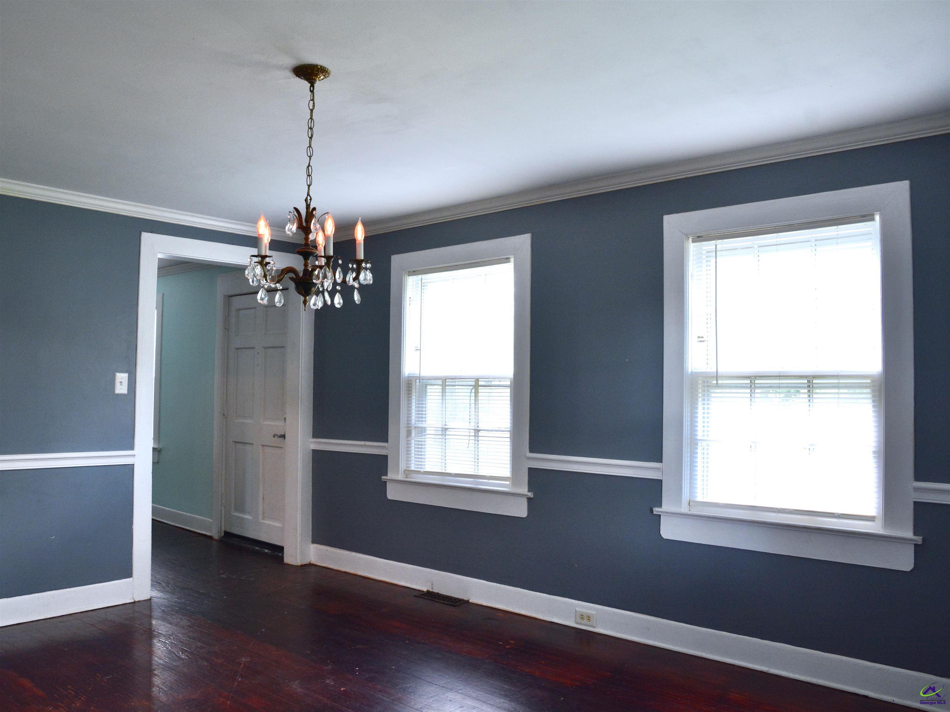 1007 Third Street