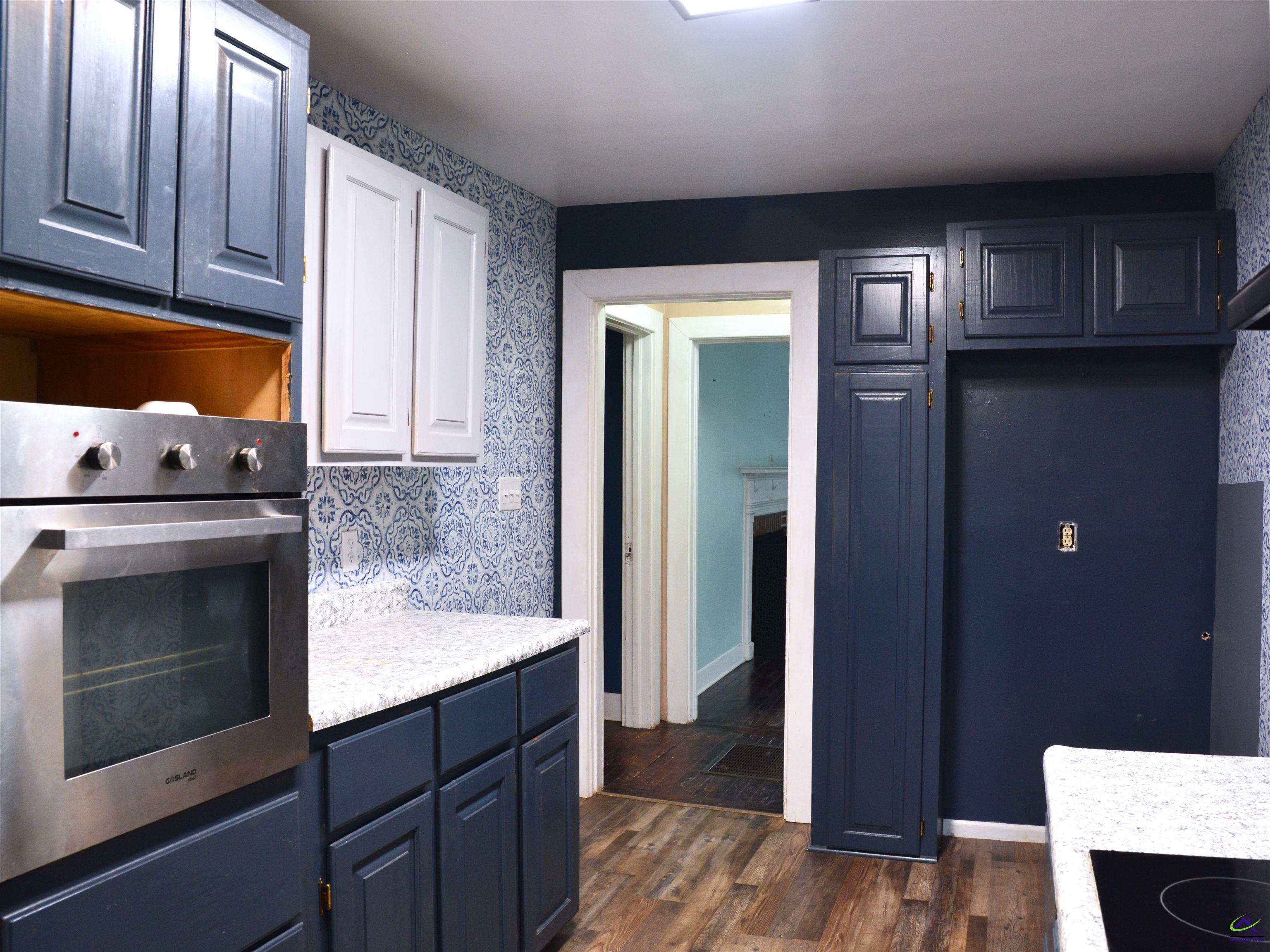 1007 Third Street