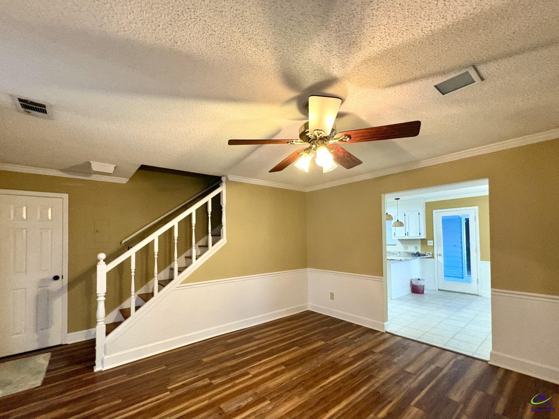 200 Williamsburg Avenue