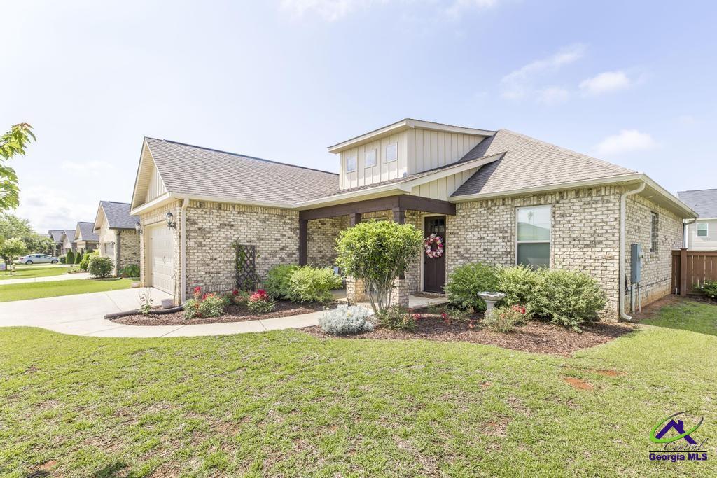 213 Barnyard Way