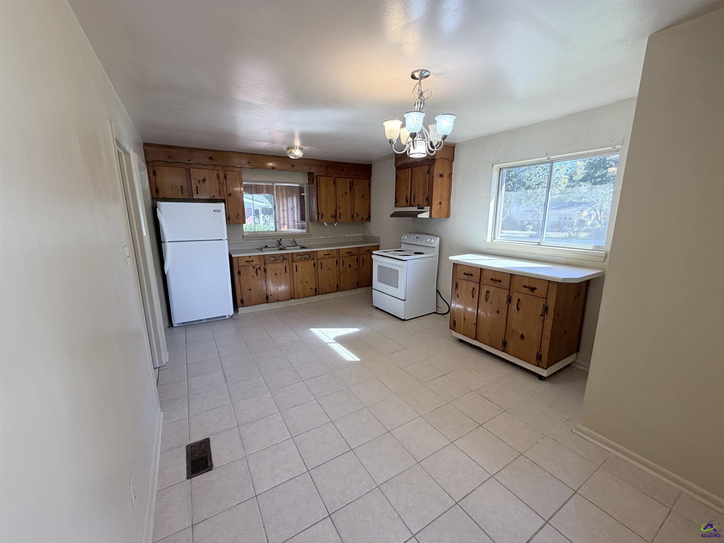 118 Meadowcliff Circle